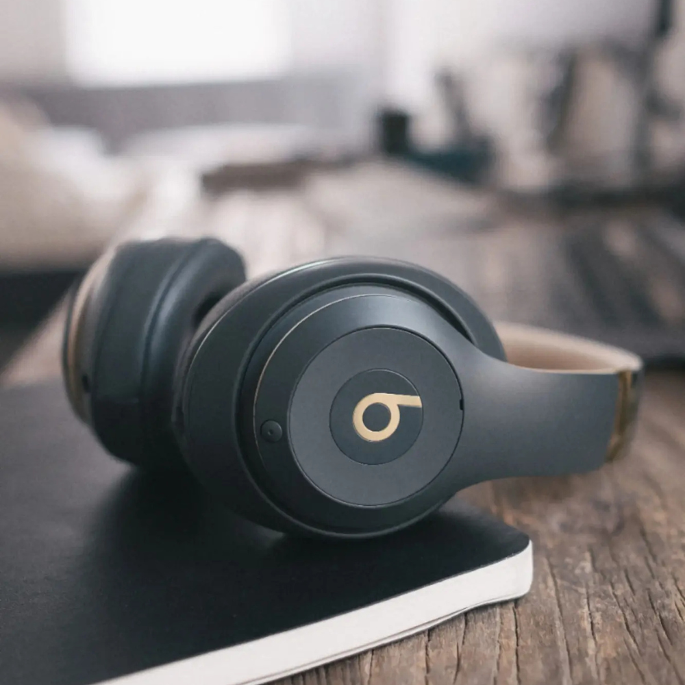 Beats Studio³ Wireless Noise Cancelling Headphones - Shadow Gray