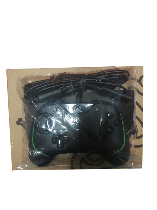 Unboxed Deals - Razer Wolverine Xbox Controller Factory Certified Refurb - RZ06-03560100-R3M1 - Evogames